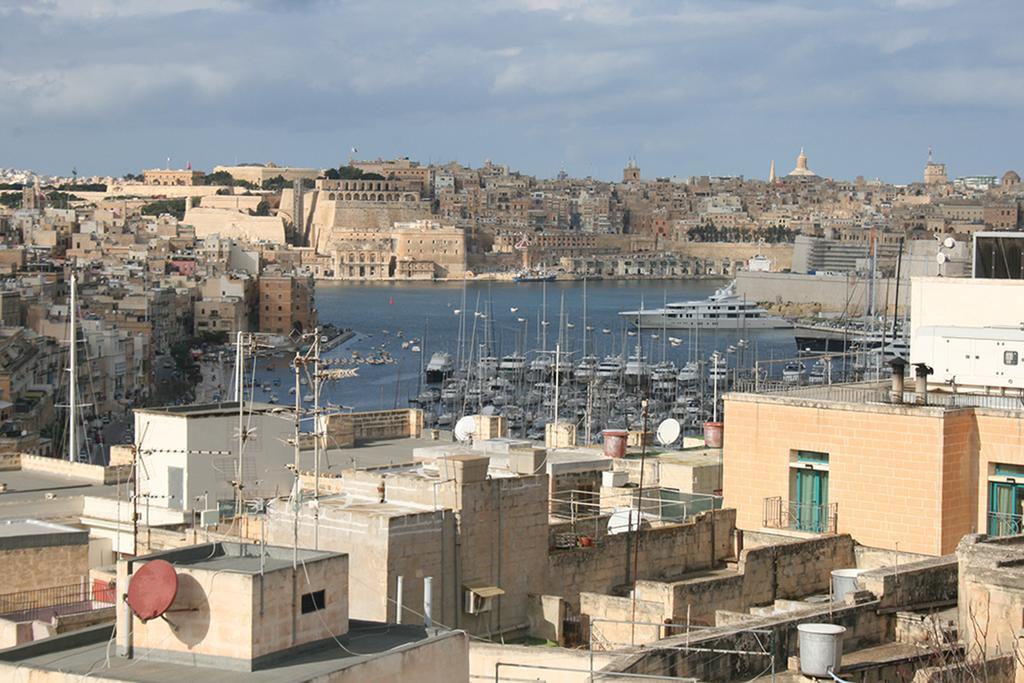 Julesy'S Bnb Cospicua Rum bild