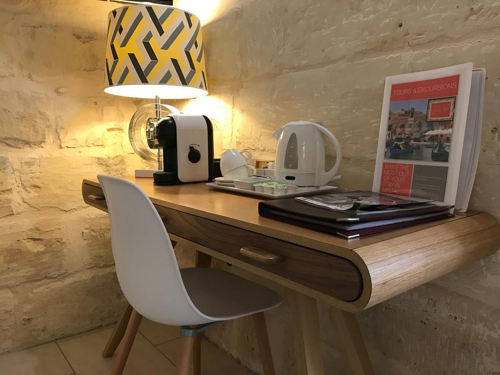 Julesy'S Bnb Cospicua Exteriör bild