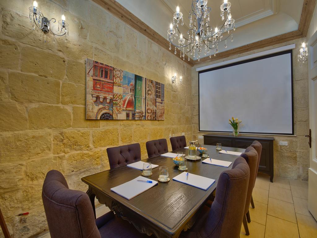 Julesy'S Bnb Cospicua Exteriör bild