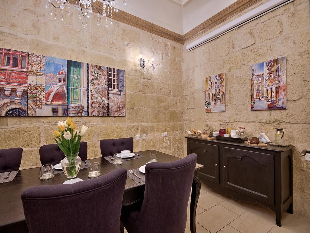 Julesy'S Bnb Cospicua Exteriör bild