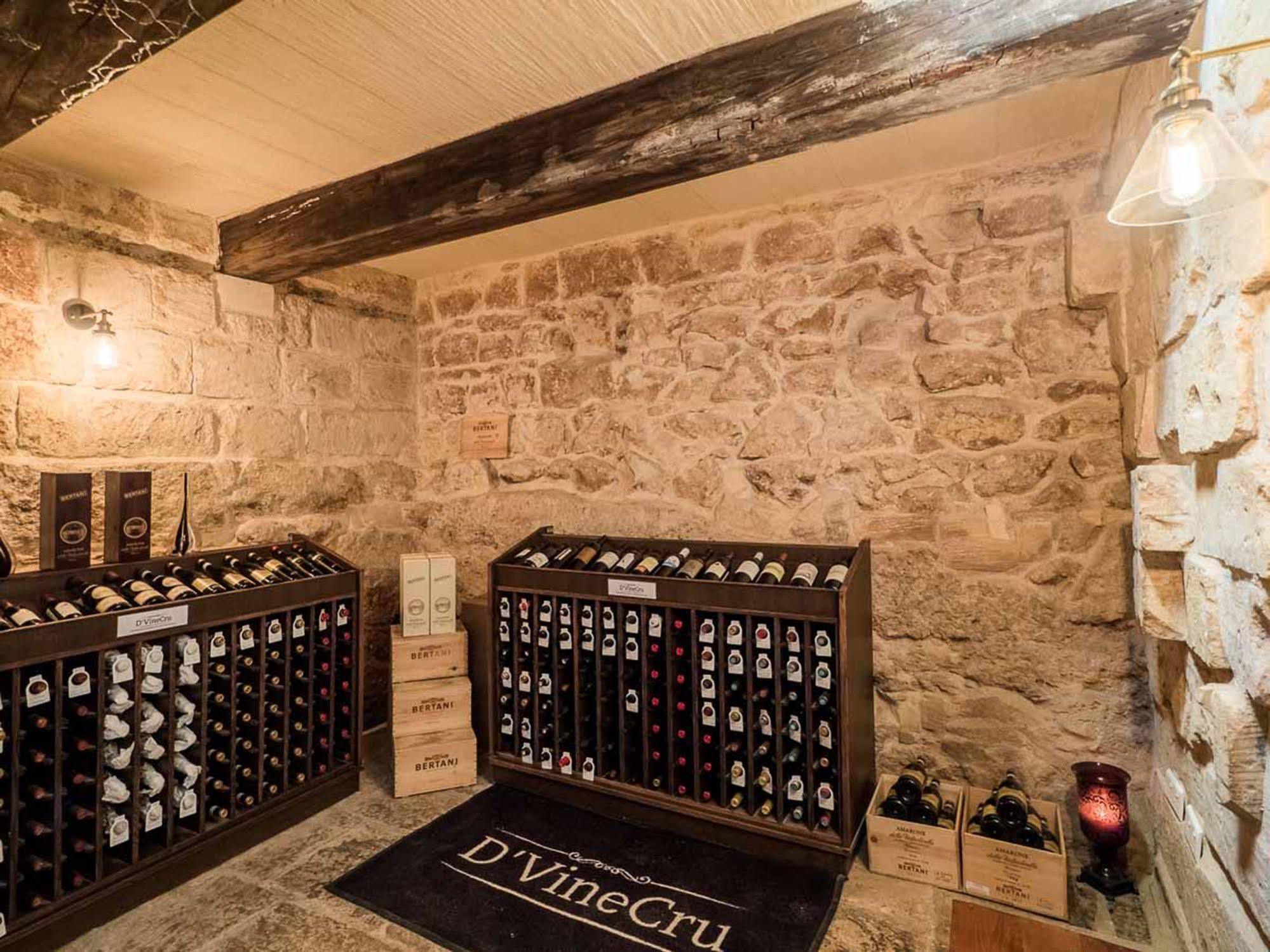 Julesy'S Bnb Cospicua Exteriör bild