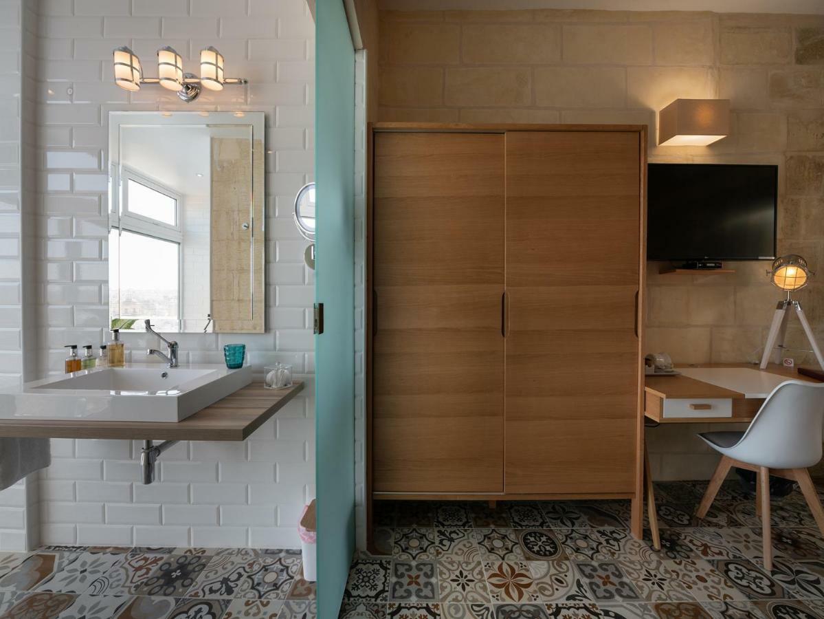 Julesy'S Bnb Cospicua Exteriör bild