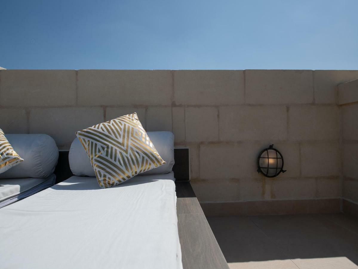 Julesy'S Bnb Cospicua Exteriör bild